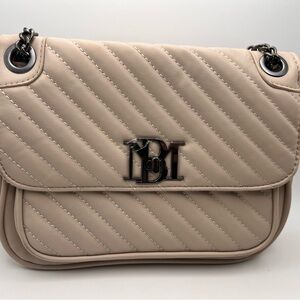 Badley Mishka  Elegant Beige Quilted Shoulder Bag/crossbody